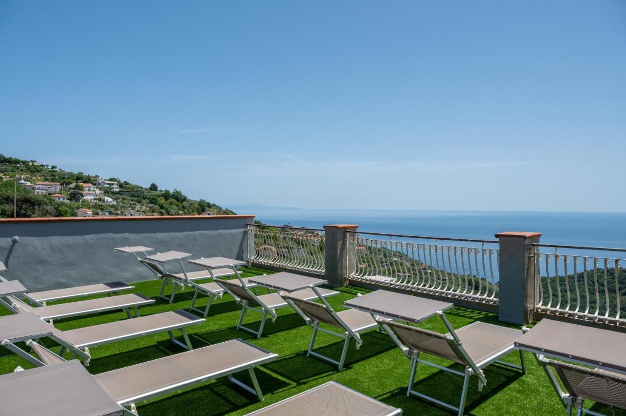Hotel Montana SantʼAgata sui Due Golfi Exterior foto