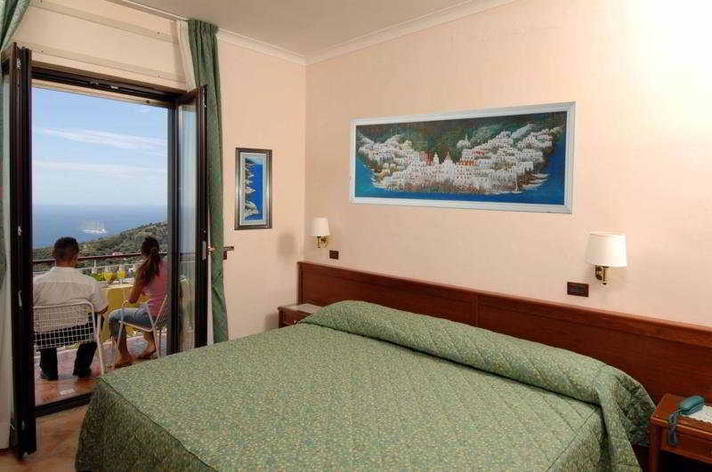 Hotel Montana SantʼAgata sui Due Golfi Exterior foto